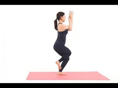 황아영의 [처음만나는 요가] 예쁜 다리라인을 위한 독수리 자세